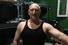 Конвейер репрессий. Силовики угрожают родным лидера группы Dzieciuki. Экс-политзаключенному из Латвии удалось сделать снимок СИЗО